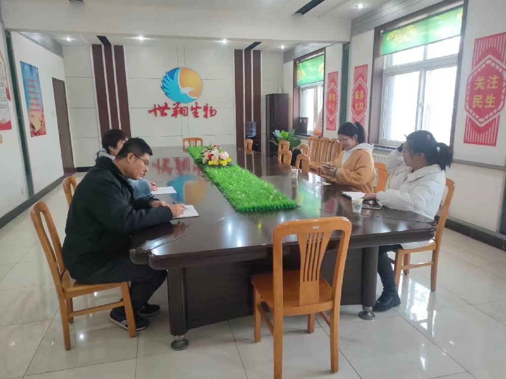河北農(nóng)大劉曄博士攜學(xué)生來我公司參觀交流